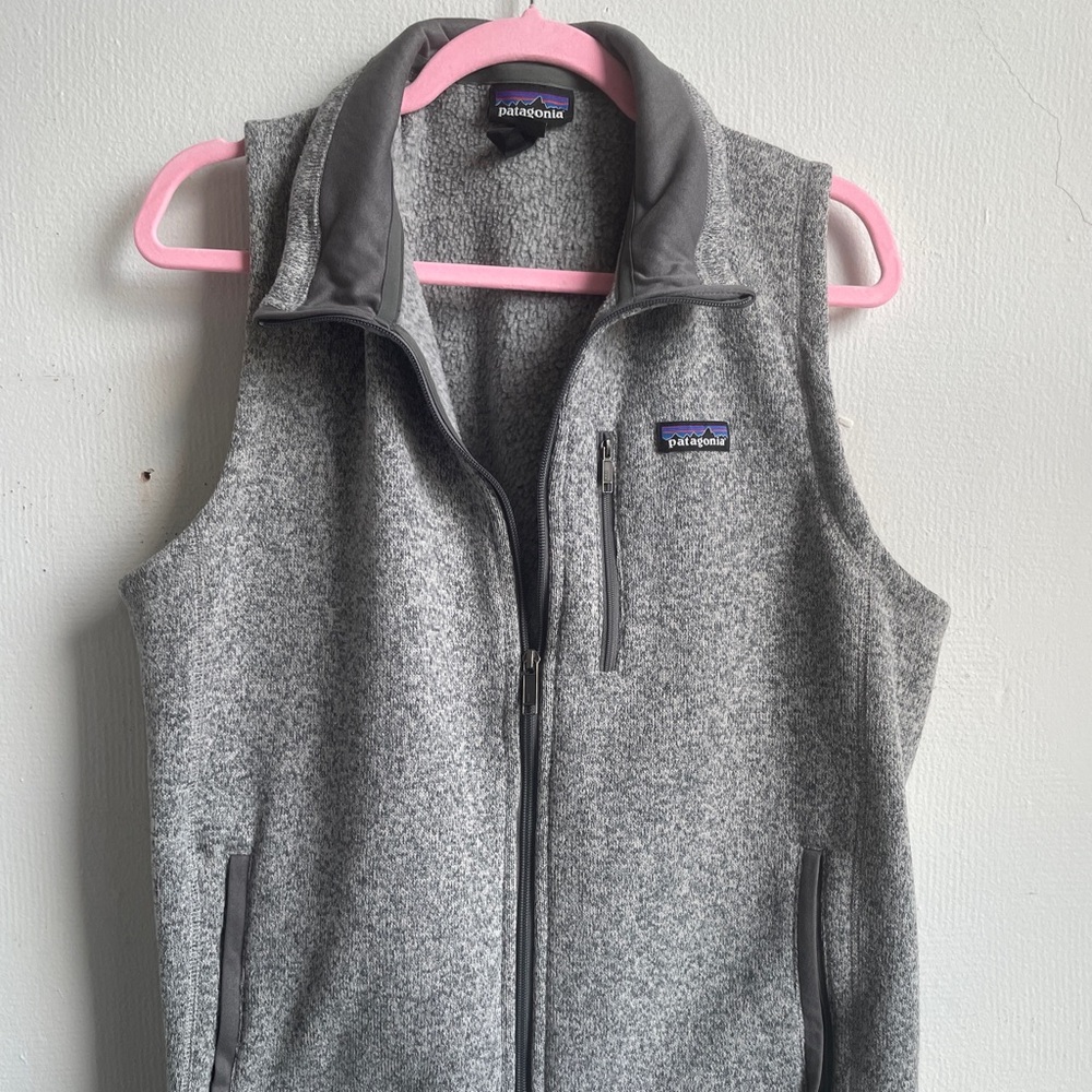 Patagonia men's light grey Better Sweater Fleece full zipper sleeveless Vest